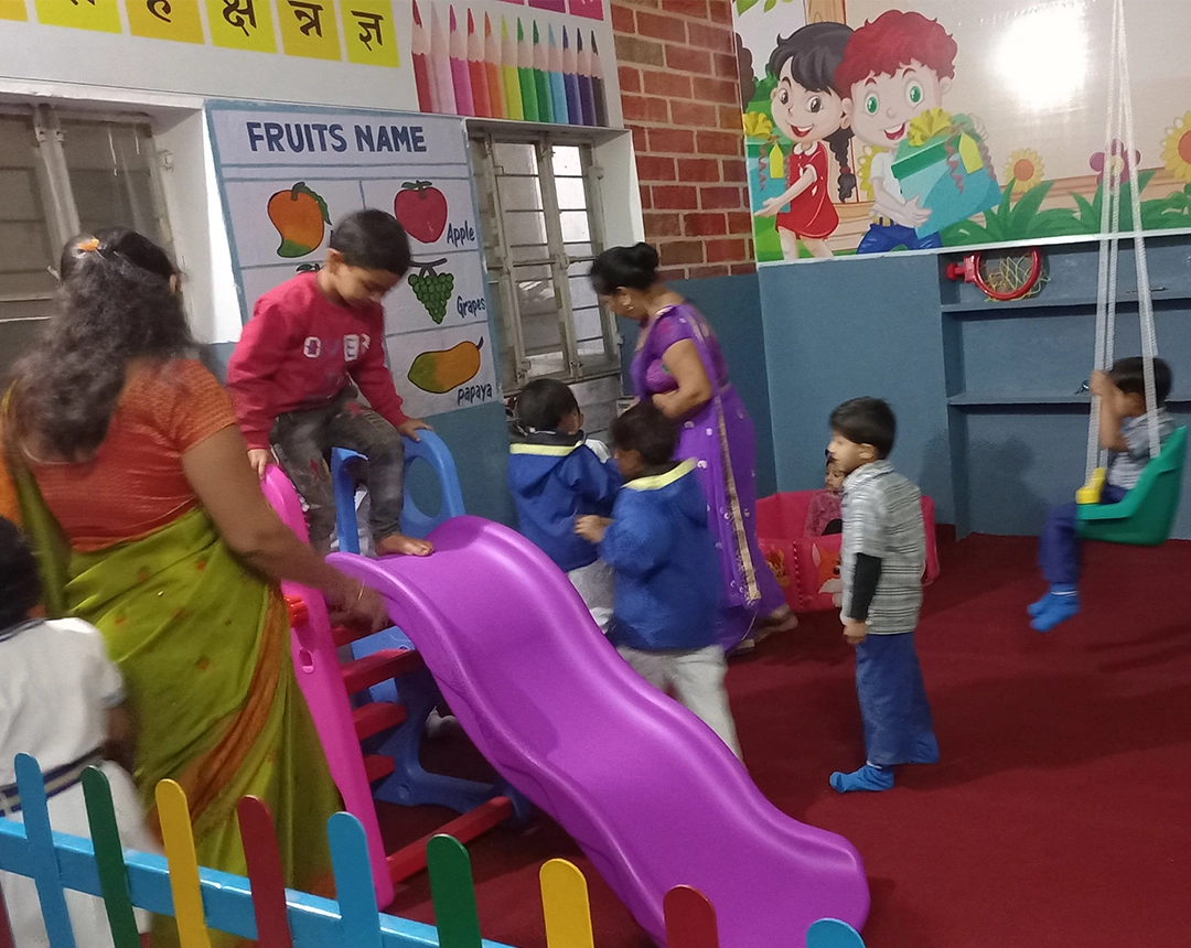 United Student Academy English School - Gallery 6